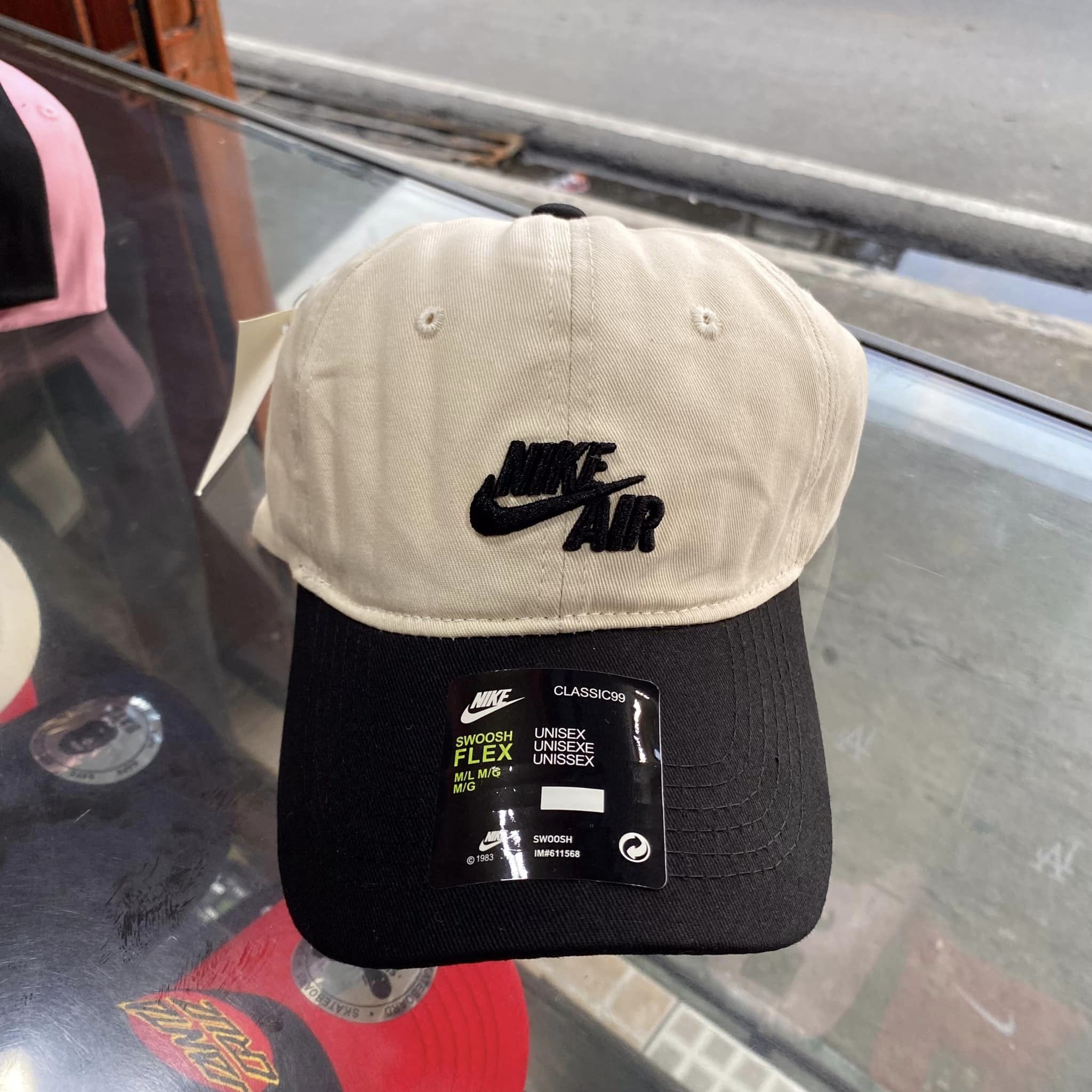 Nike Air Swoosh Cap